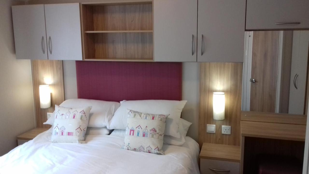 Porth Retreat At Newquay Bay Resort מראה חיצוני תמונה