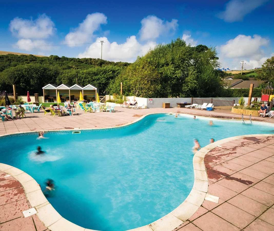 Porth Retreat At Newquay Bay Resort מראה חיצוני תמונה
